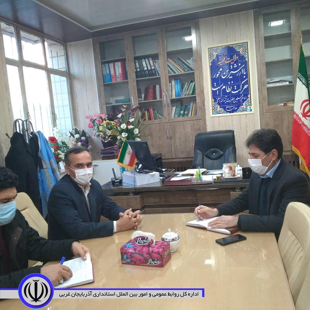 بازدید سعید شکورزاده فرماندار شهرستان چایپاره از شهرداری قره ضیاالدین