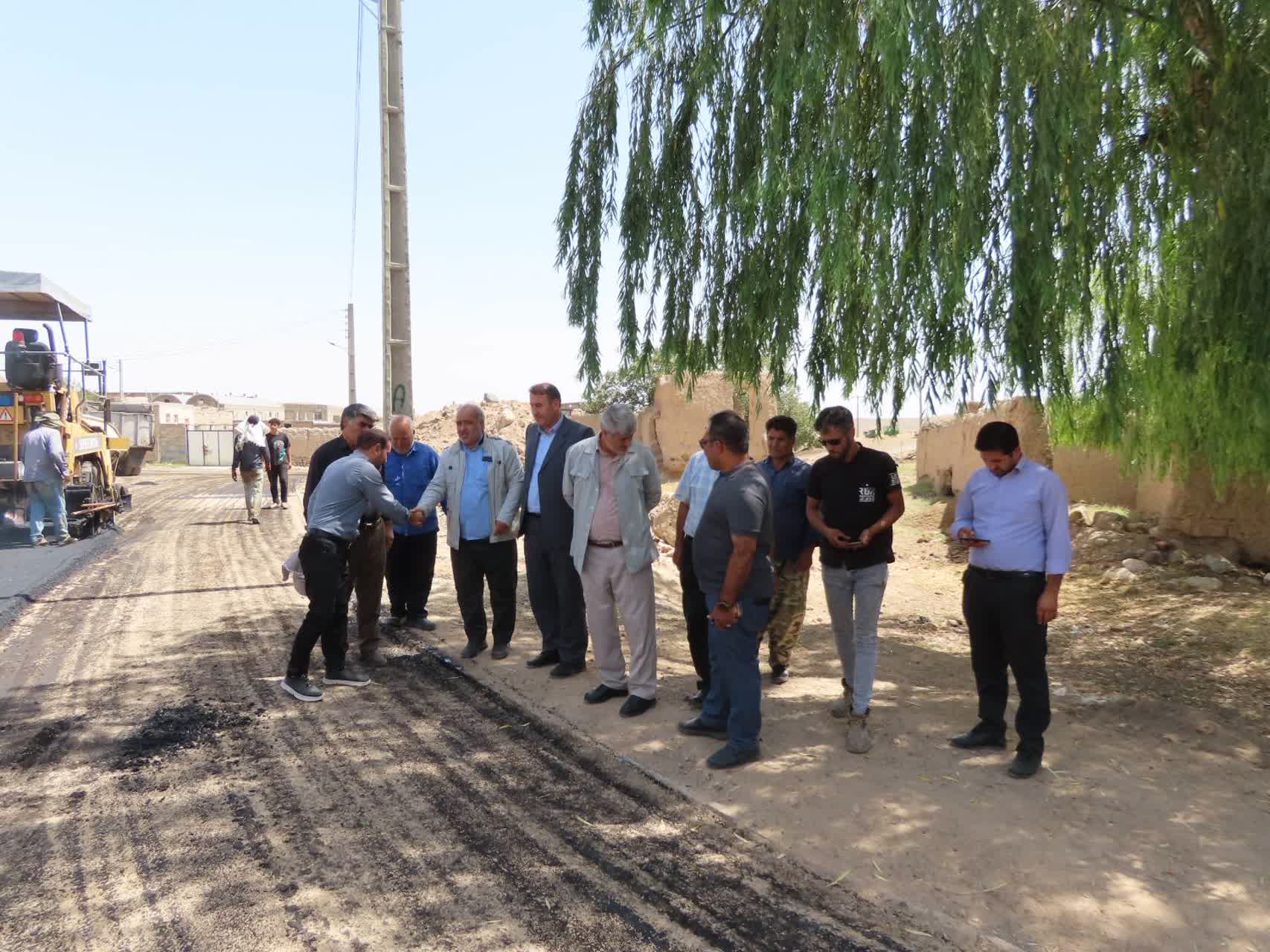 طرح عمرانی بهسازی و آسفالت معابر روستای یتیم آغلی آماده افتتاح شد