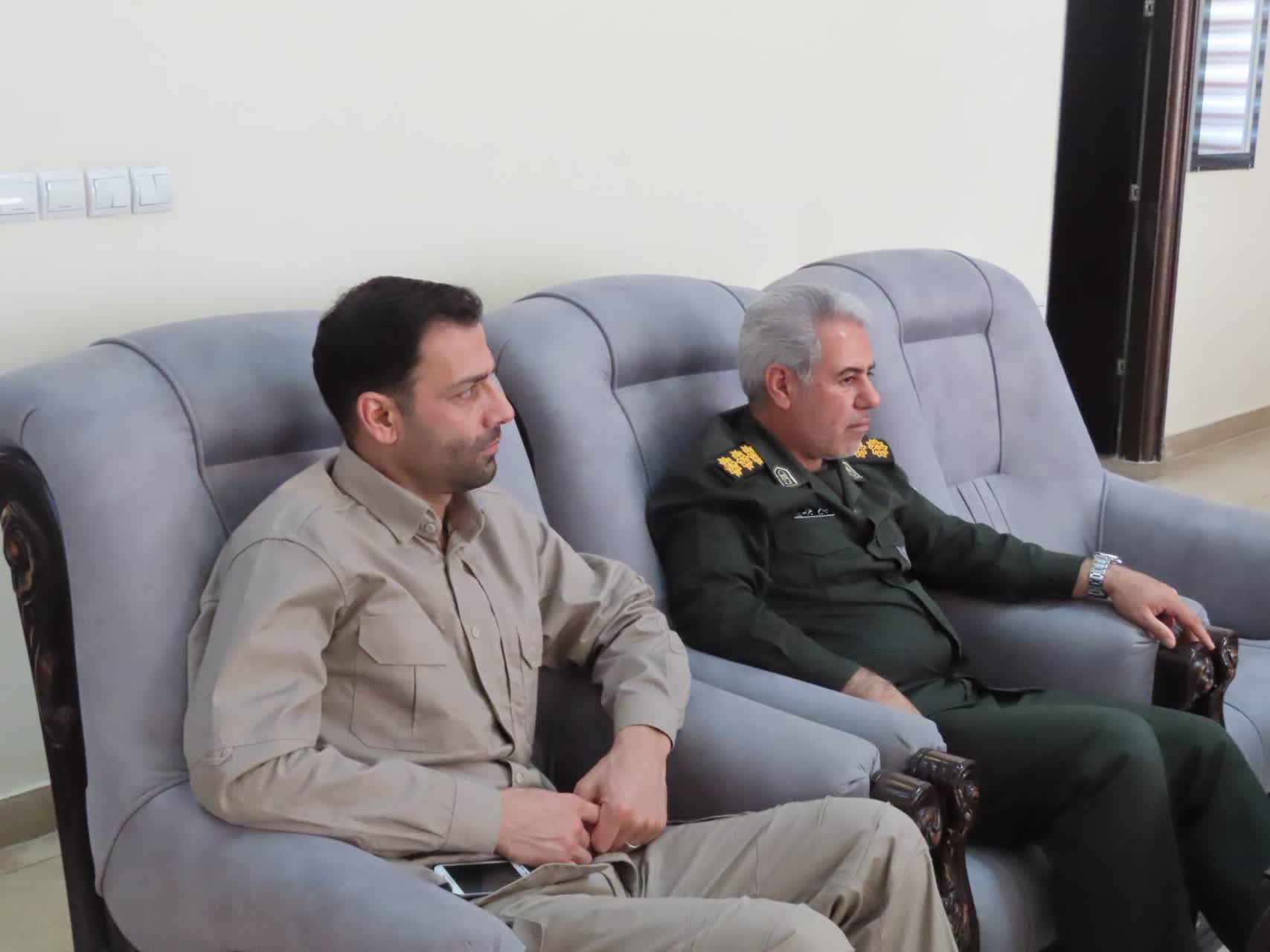 دیدار دبیر اشراف کلی سپاه شهدای استان آذربایجان غربی با فرماندار چایپاره