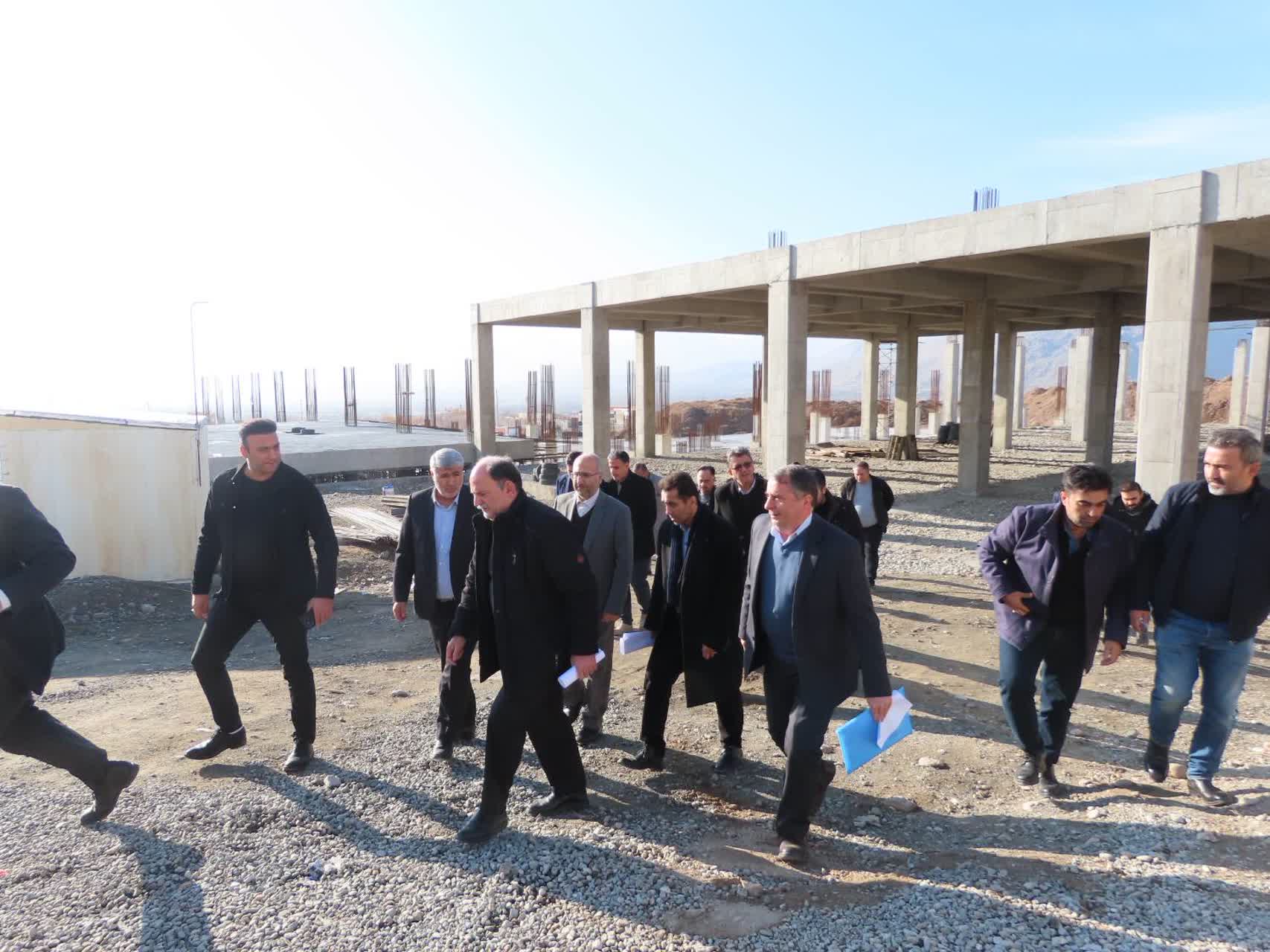 بازدید بازرس‌کل قضایی استان آذربایجان غربی از روند احداث و توسعه مراکز درمانی چایپاره