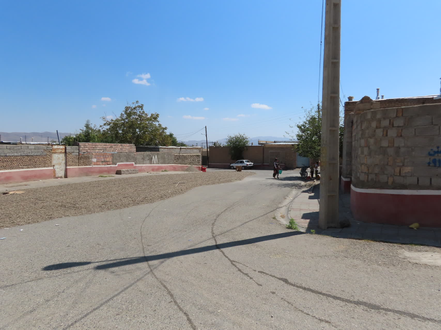 بازدید میدانی فرماندار و مدیر کل دفتر امور روستایی استانداری از روستاهای مارقشه و فیض آباد