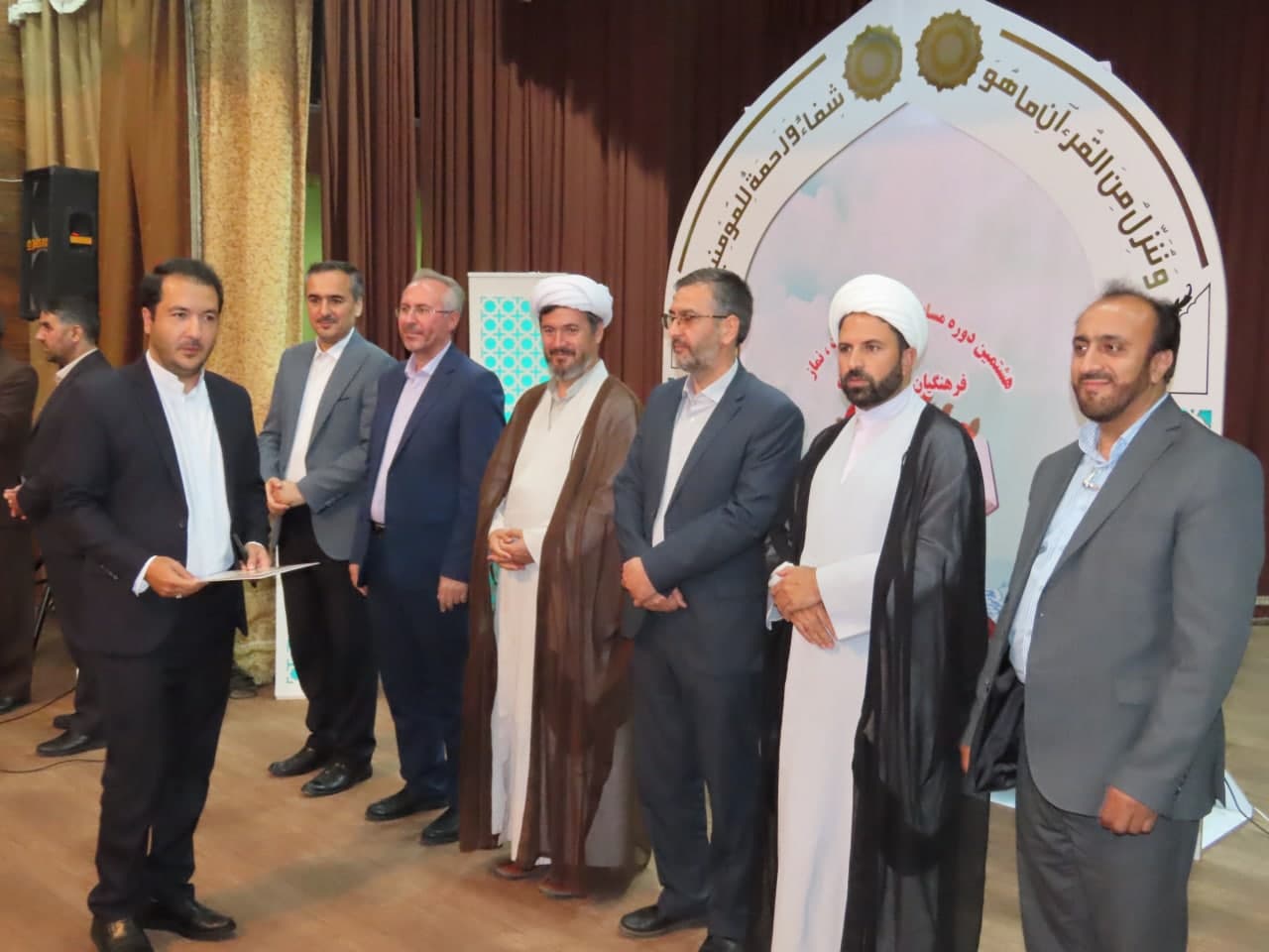 مراسم تجلیل از برندگان هشتمین دوره مسابقات قرآن ، عترت و نماز