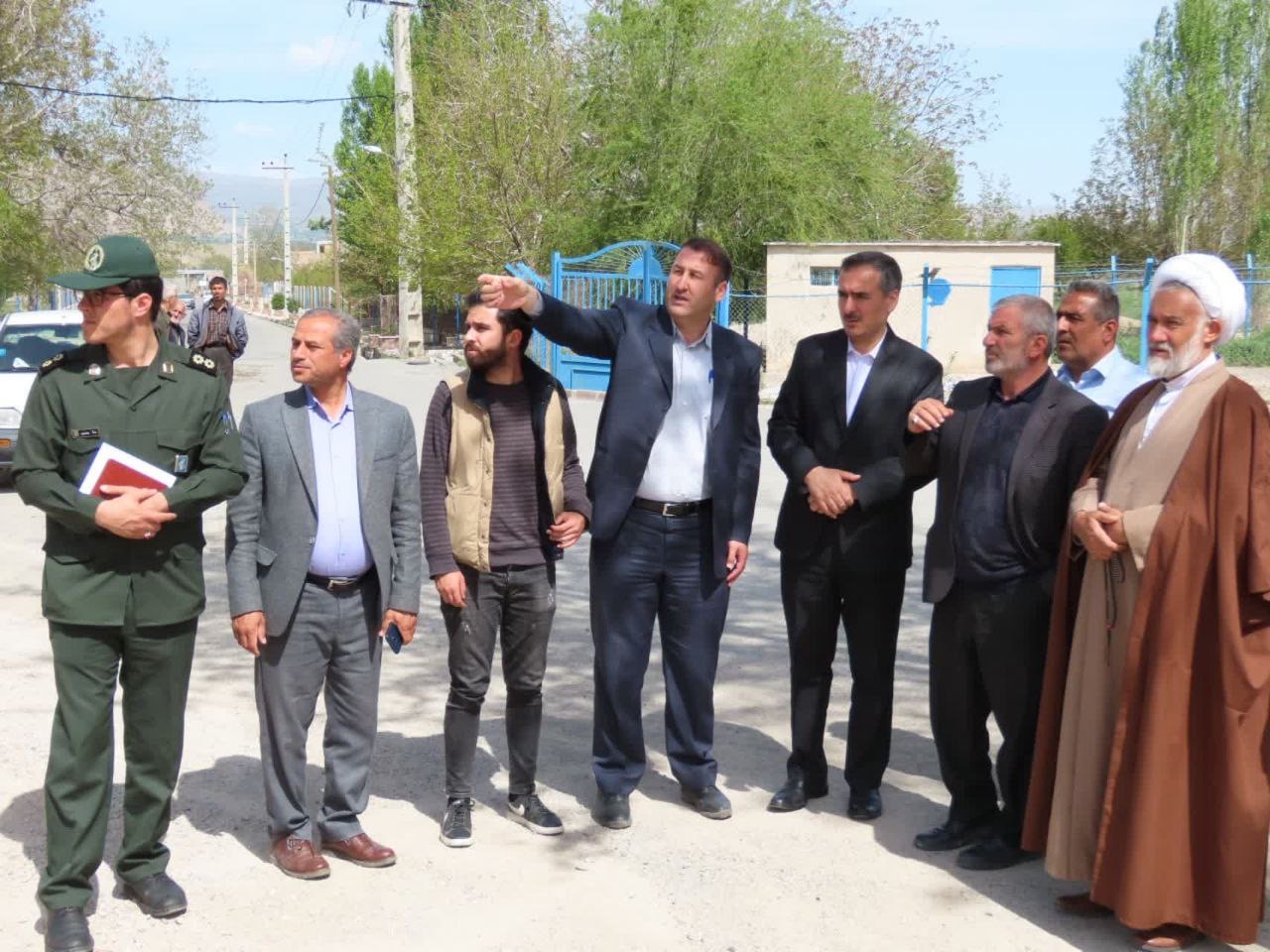 جلسه بررسی یادمان شهید گمنام روستای چورس