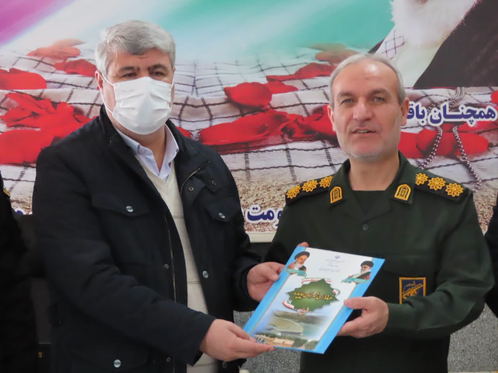 دیدار فرماندار و اعضای شورای تأمین با فرمانده مقاومت ناحیه بسیج سپاه شهرستان