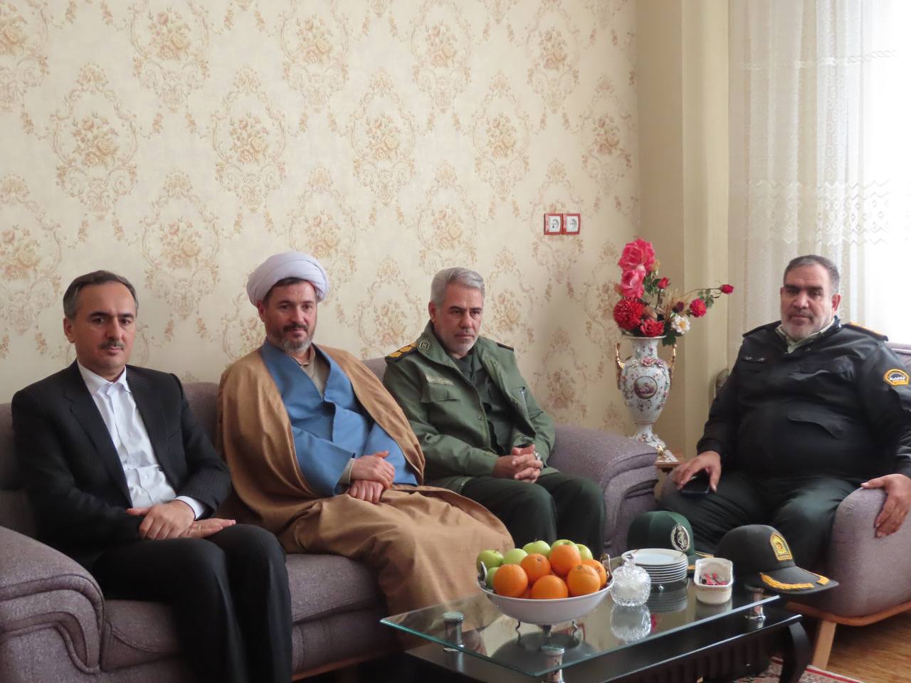 دیدار با خانواده جانباز سرافراز دفاع مقدس