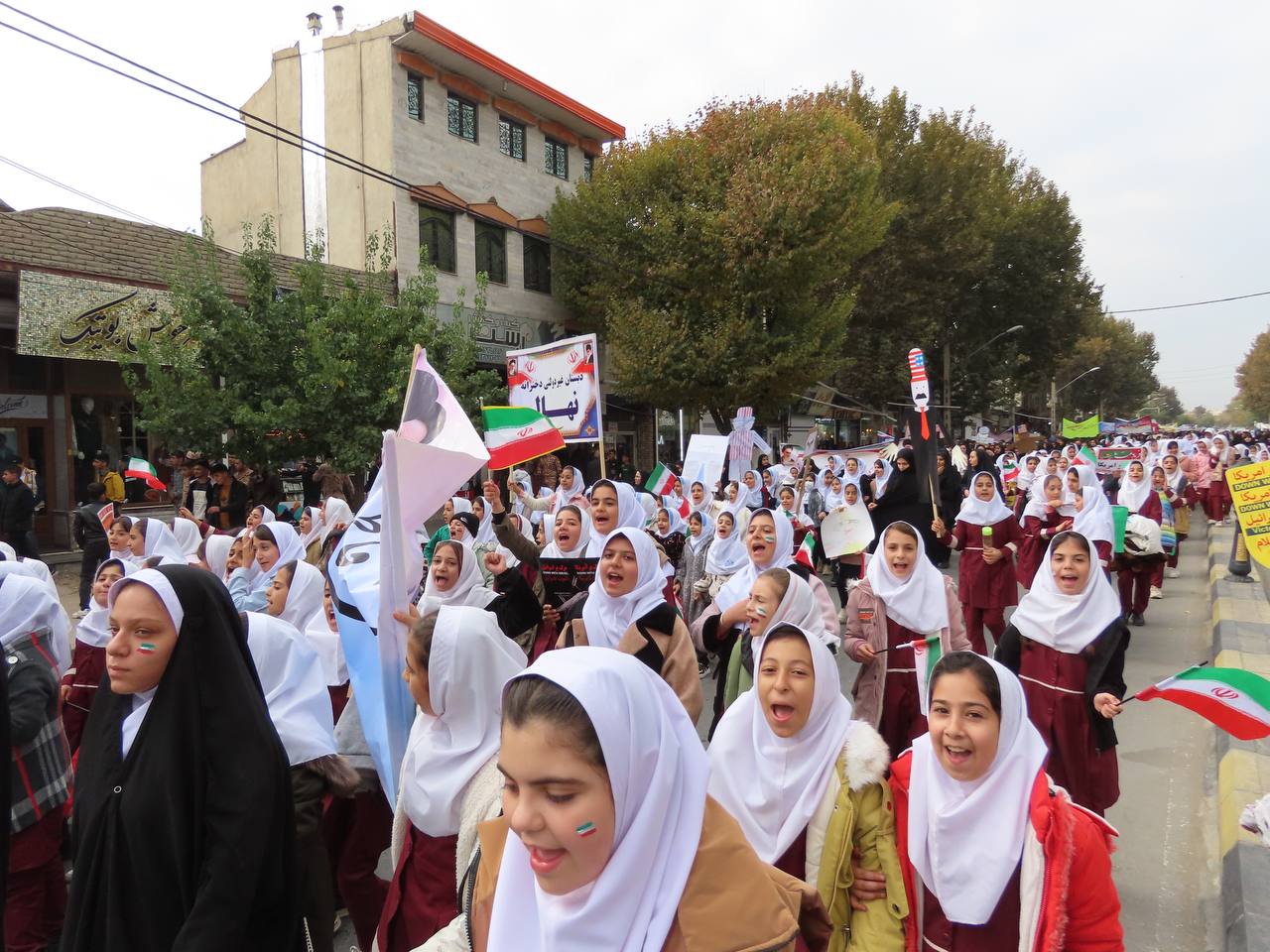 برگزاری مراسم 13 آبان در چایپاره همزمان با سراسر کشور