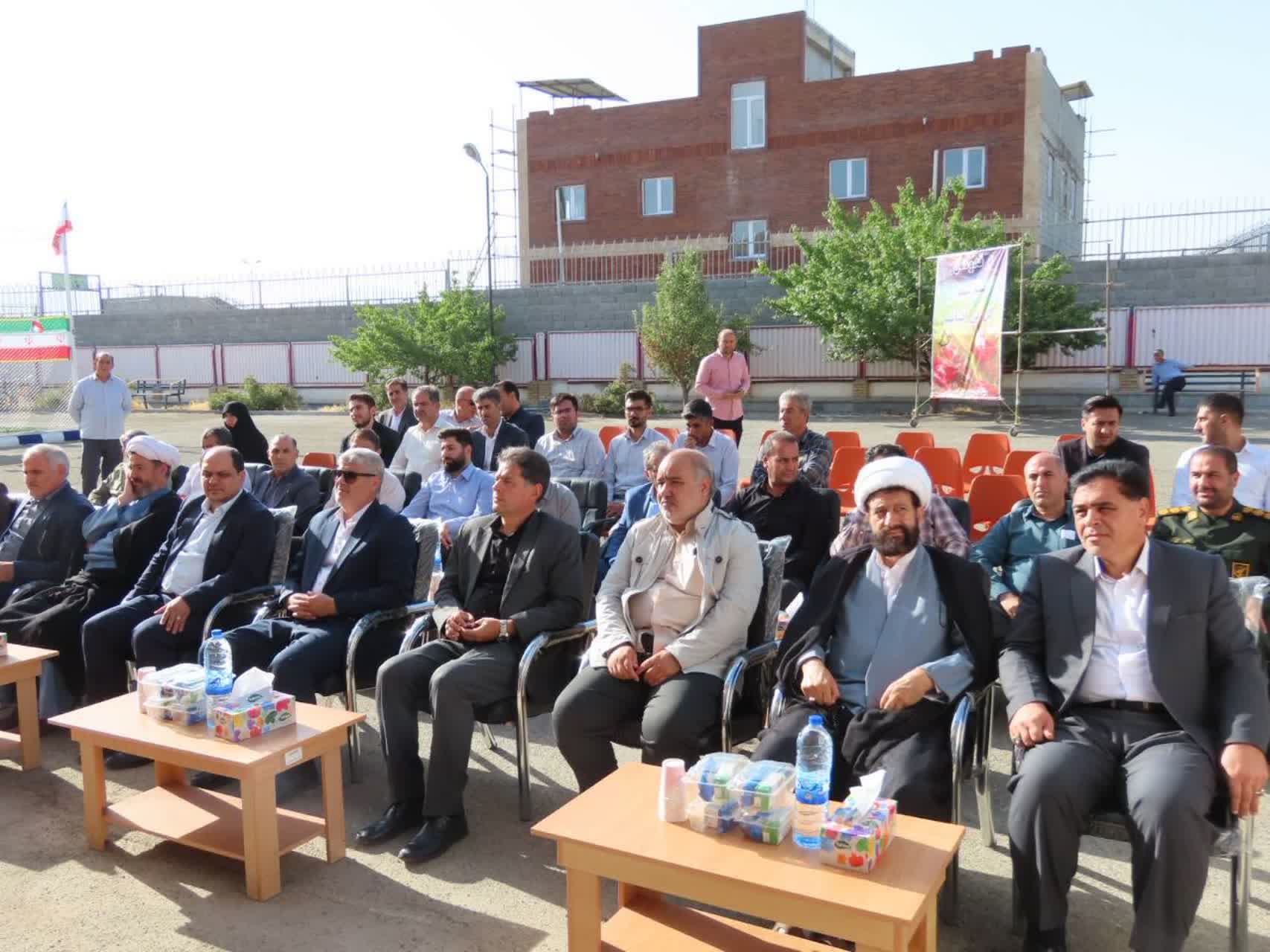 افتتاح فضای ورزشی روباز (چمن مصنوعی) دبیرستان شبانه روزی خلیج فارس