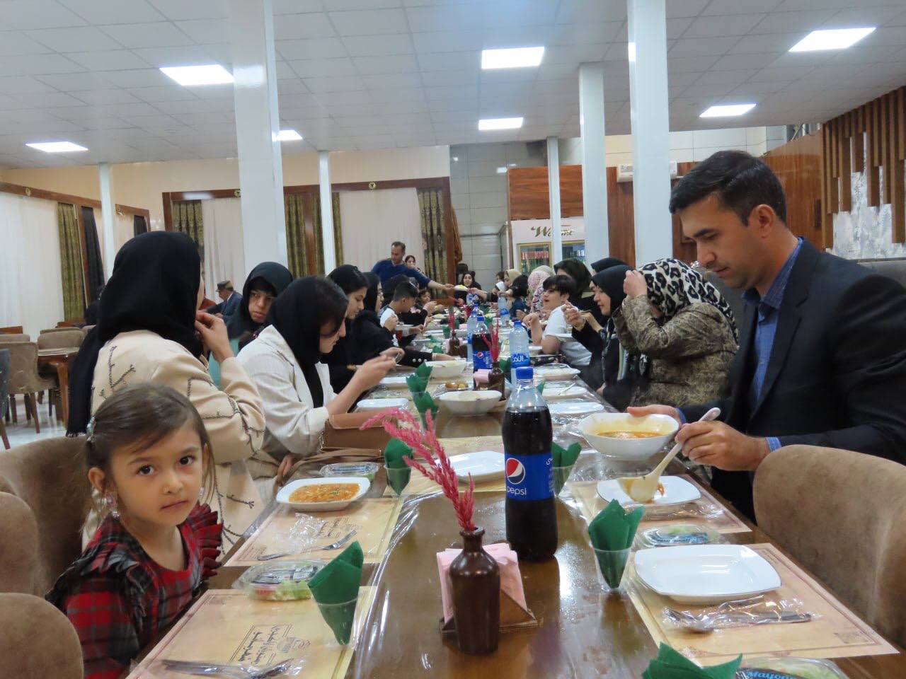 برگزاری ضیافت افطاری ساده در بین توانخواهان تحت پوشش بهزیستی شهرستان چایپاره