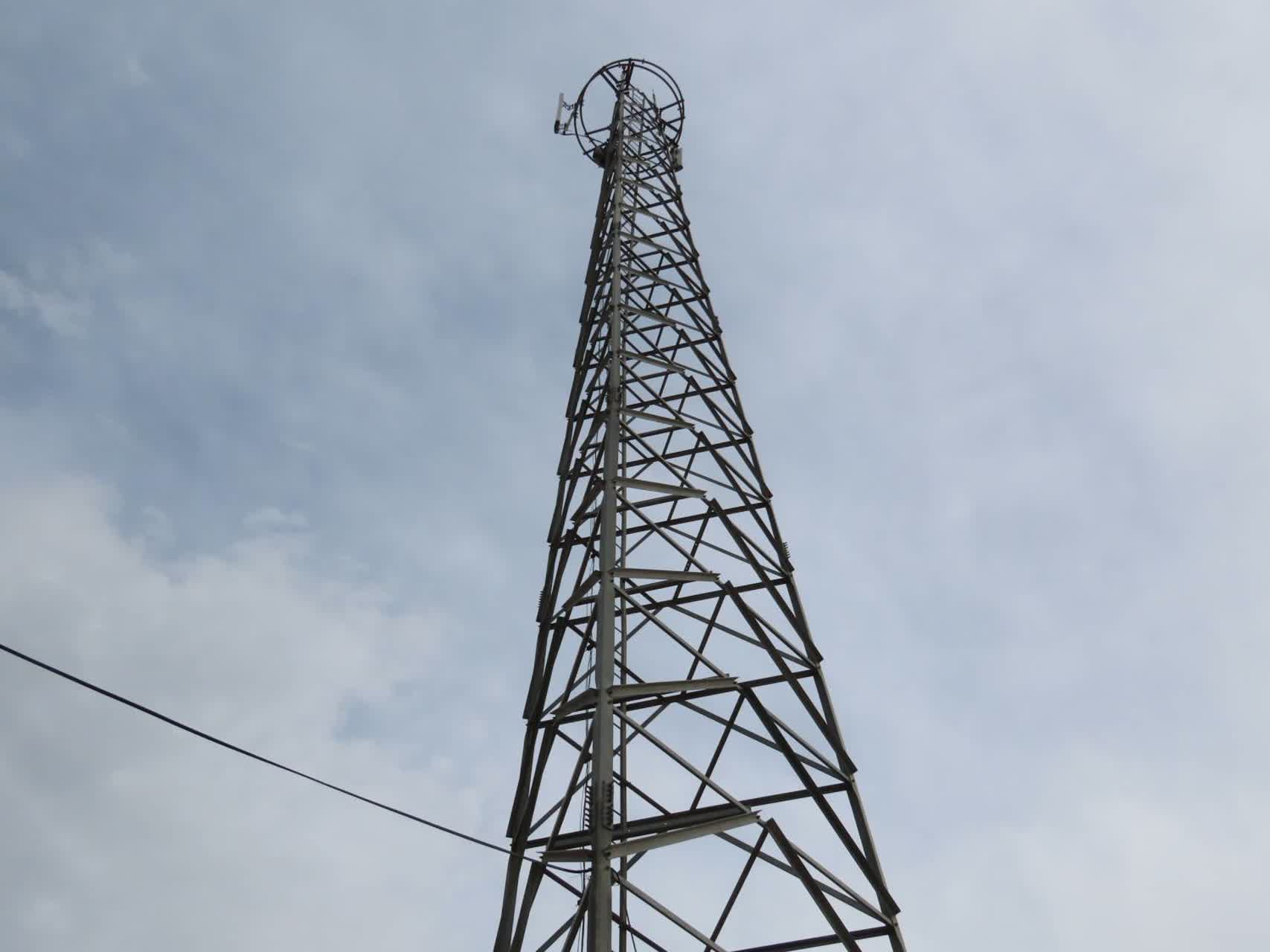 گام بلند توسعه ارتباطات در چایپاره با افتتاح پروژه‌های مخابراتی