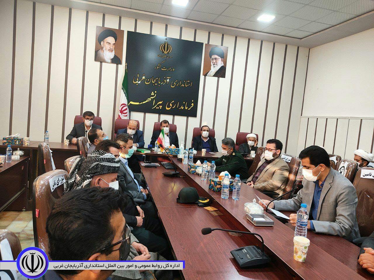 مراسم تکریم و معارفه فرماندار شهرستان پیرانشهر با حضور معاون سیاسی امنیتی و اجتماعی استاندار آذربایجان غربی و مسئولان استانی و شهرستان برگزار شد