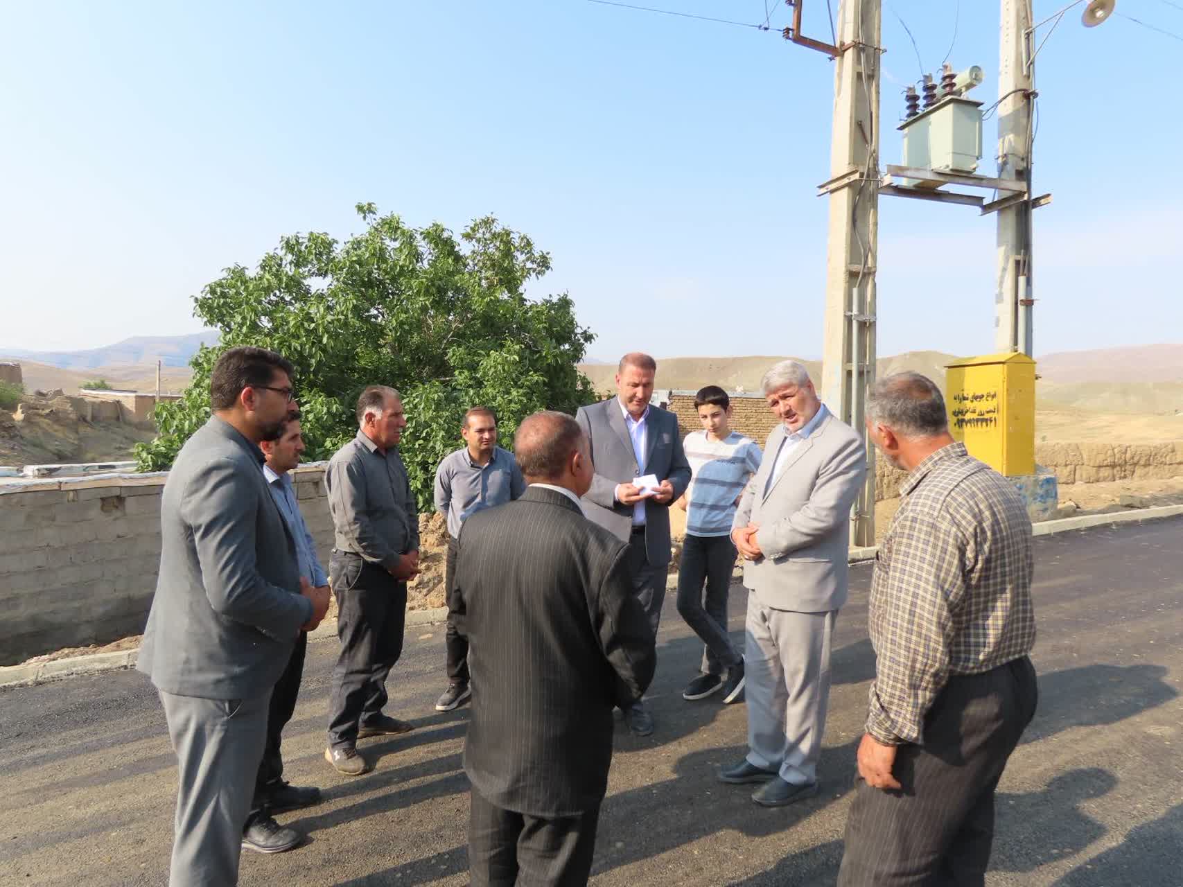 طرح عمرانی بهسازی و آسفالت معابر روستای آغمزار آماده افتتاح شد