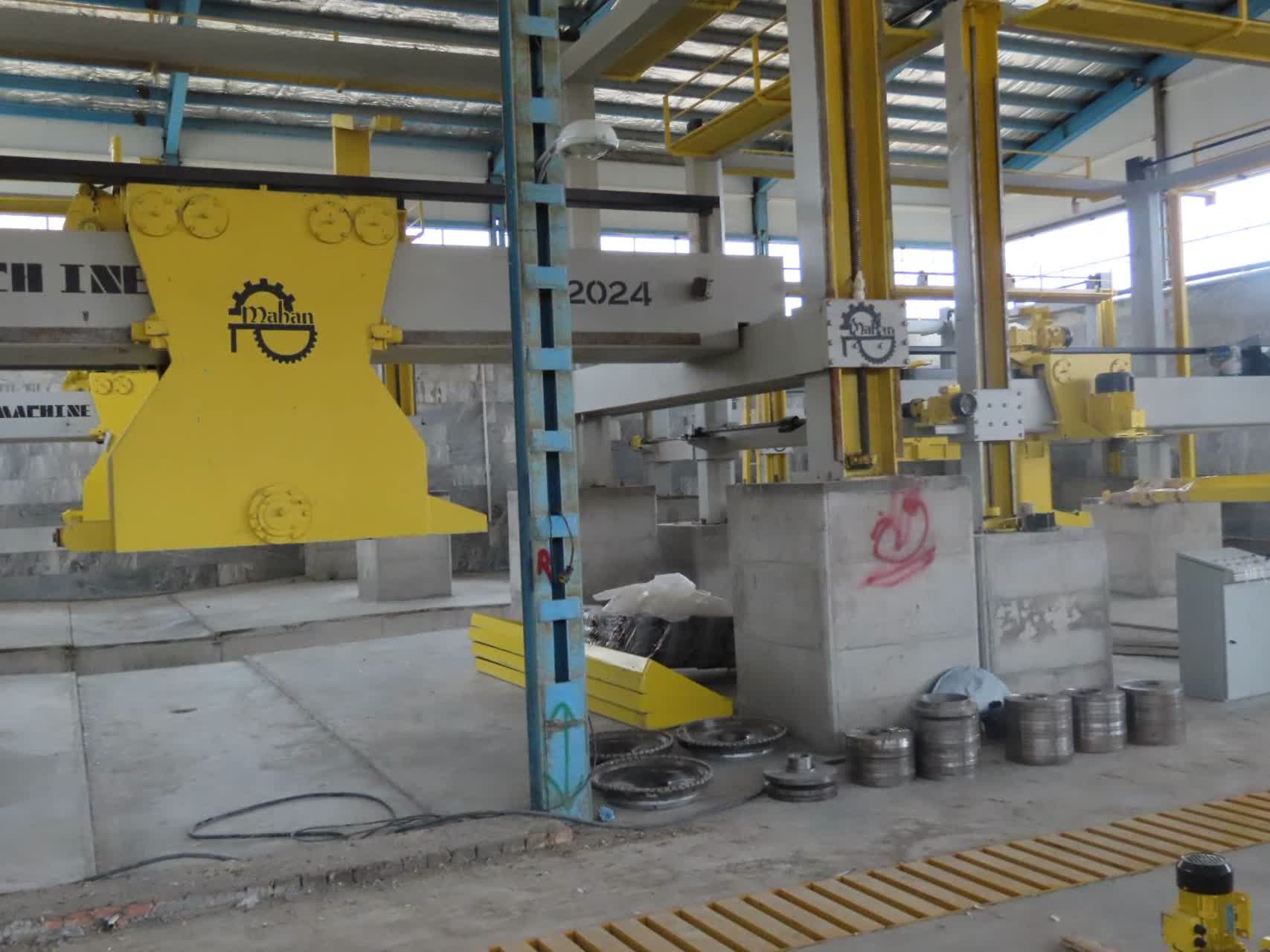 بازدید فرماندار چایپاره از شرکت معدنی کوه کمر چایپاره