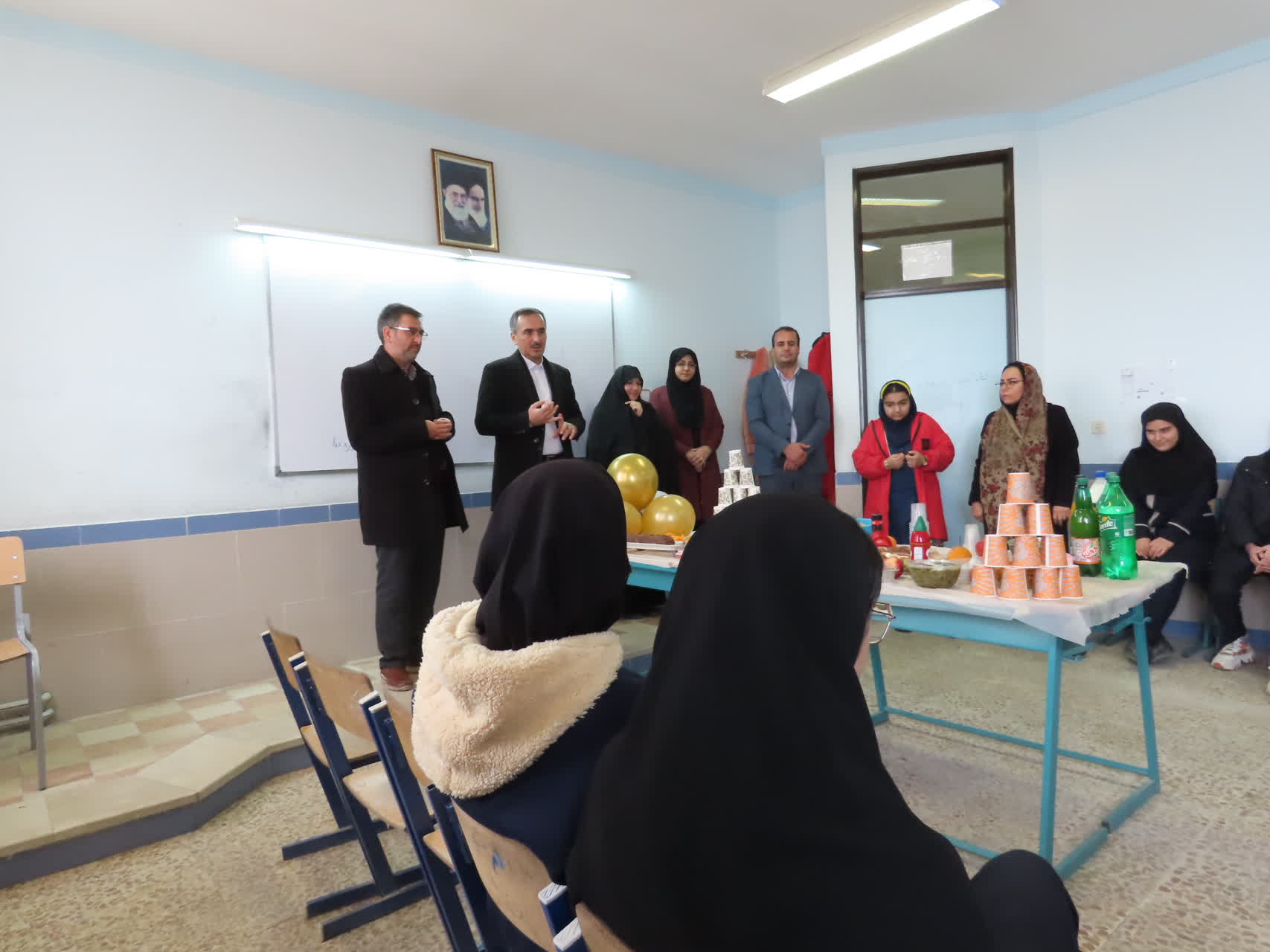 برپائی جشنواره غذا توسط دانش آموزان دبیرستان معرفت شهرستان چایپاره