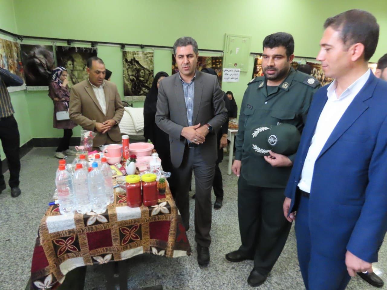 برگزاری نمایشگاه جامعه هدف به مناسبت چهل و دوم سالگرد تأسیس سازمان بهزیستی