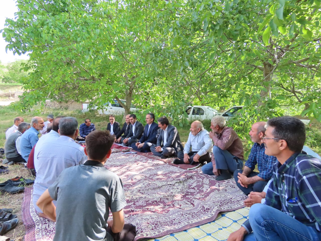 بازدید فرماندار و جمعی از مسئولان شهرستان از روستای خانقاه قوزلور بخش مرکزی