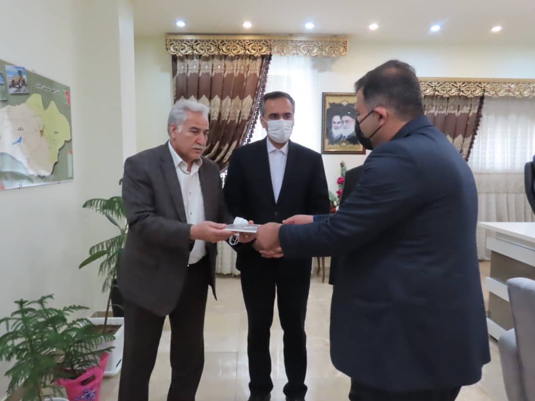 آئین تکریم و معارفه رییس جدید اداره گاز شهرستان چایپاره