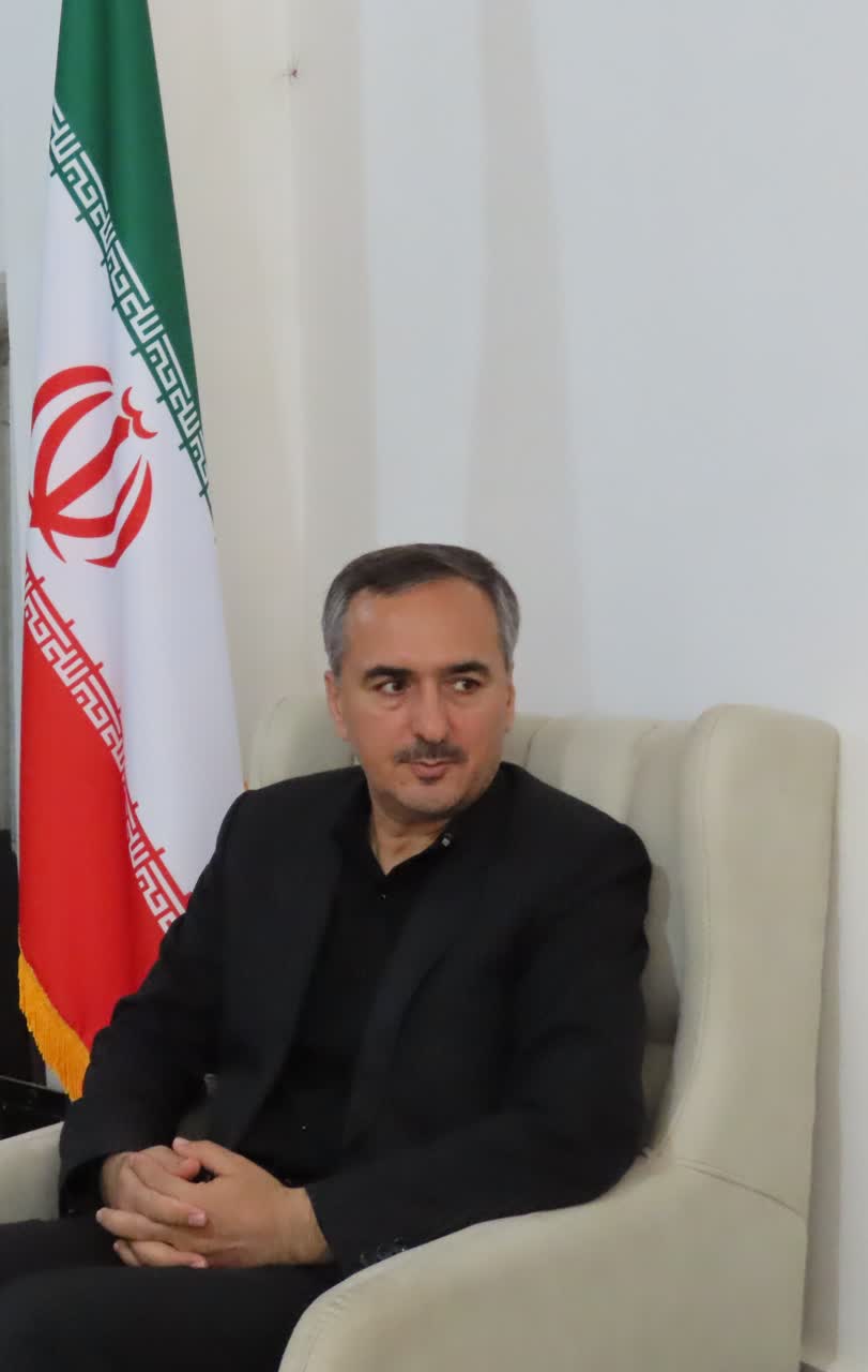 تجلیل فرماندار چایپاره از شهردار حاجیلار