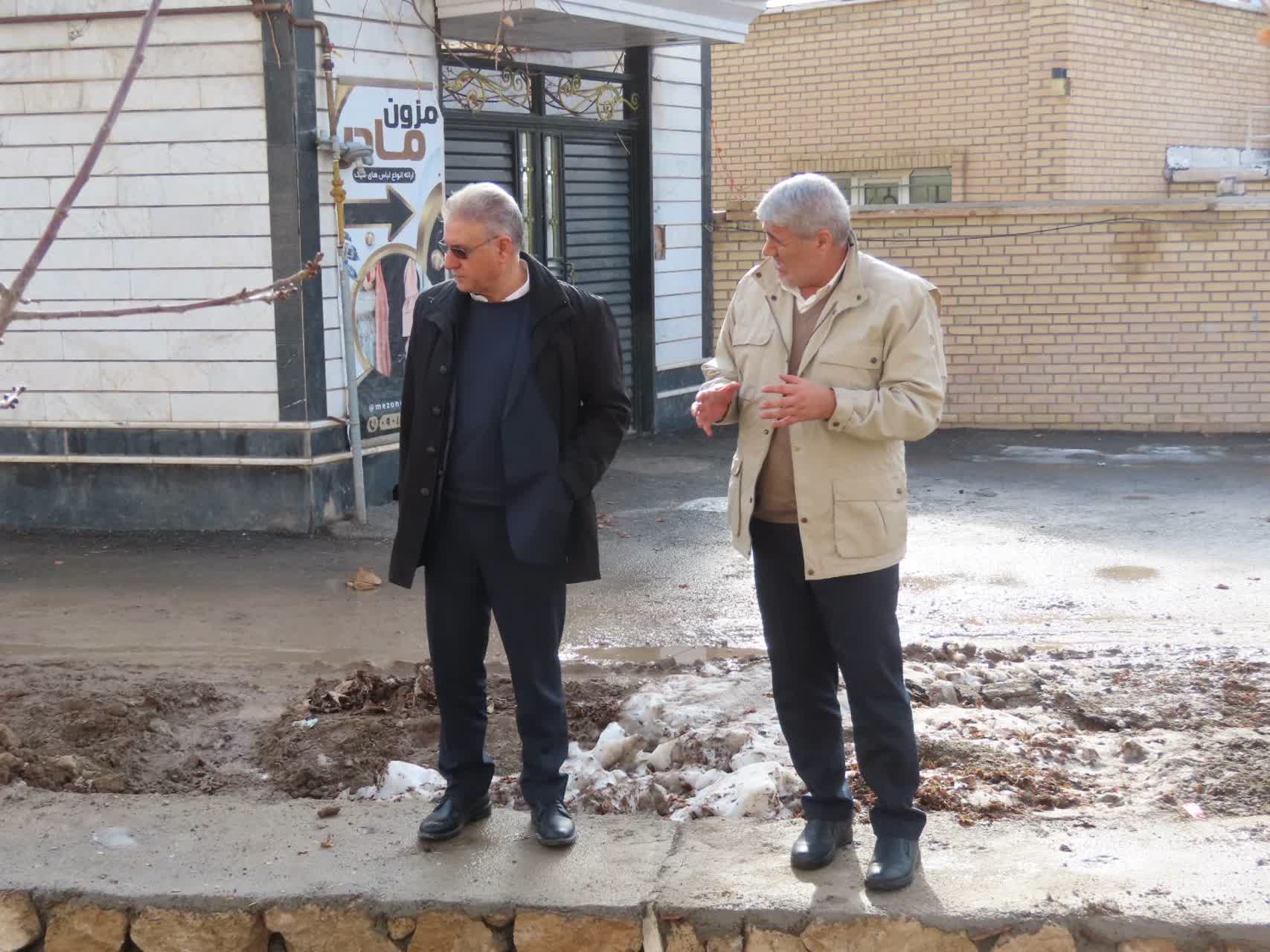 بازدید فرماندار چایپاره و مدیرکل امور شهری استانداری از نهر دلی‌آرخ