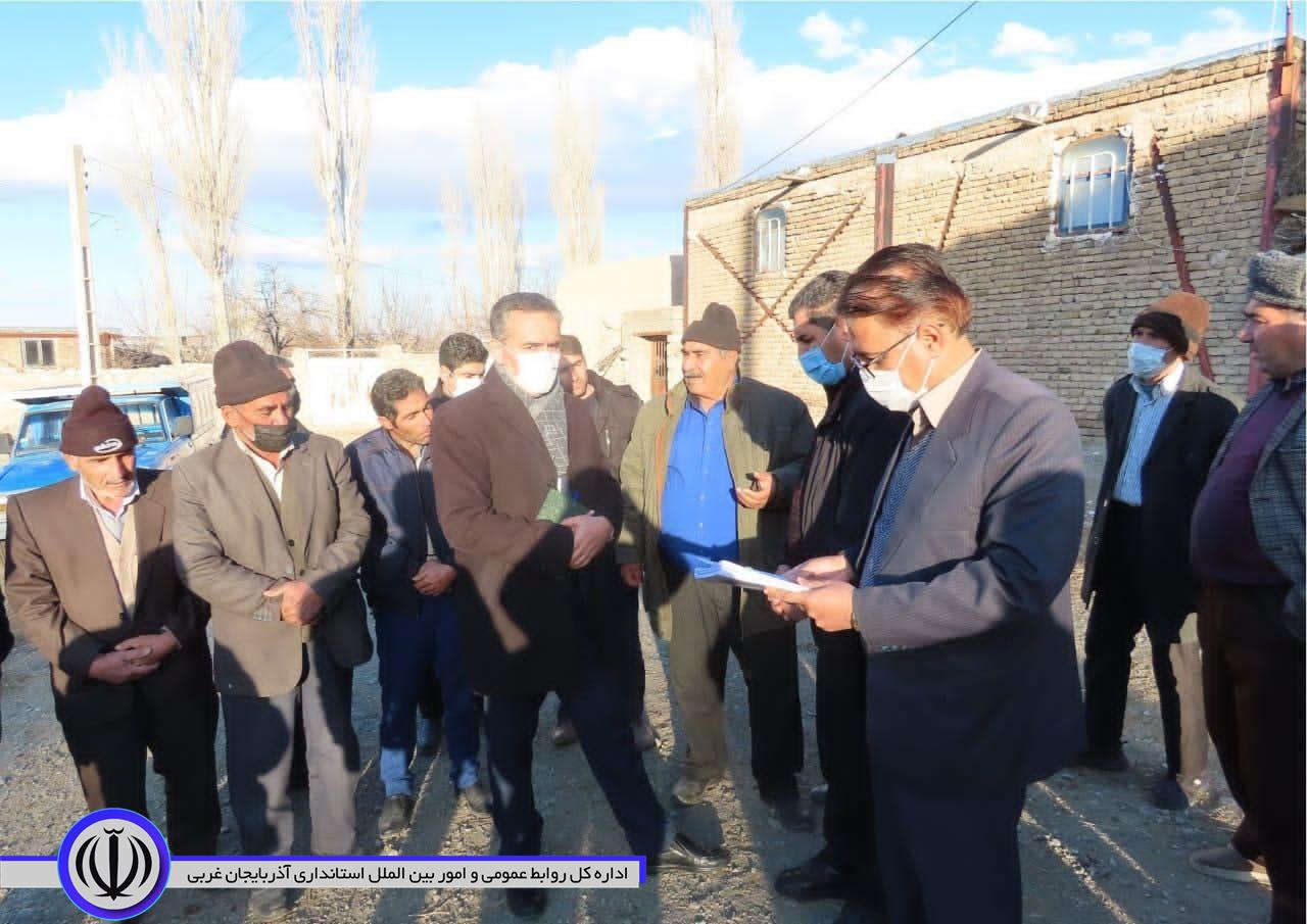 بازدید شکورزاده از روستای فیض آباد بخش مرکزی شهرستان