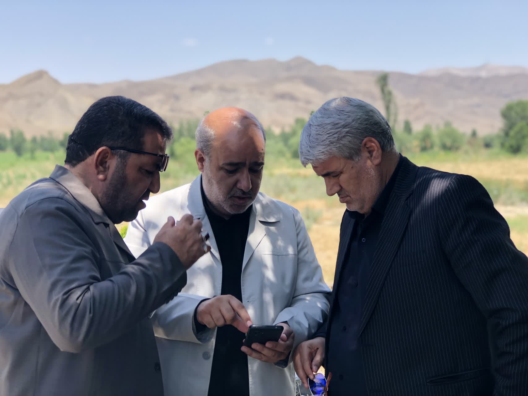 بازدید فرماندار چایپاره و مدیر کل امور روستایی استانداری از پروژه‌های عمرانی روستاهای زنگلان علیا و حاج احمدکندی