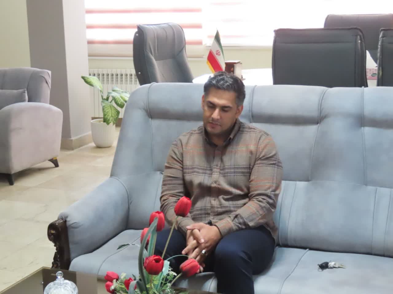 دیدار رییس جدید اداره راه و شهرسازی شهرستان خوی با فرماندار چایپاره