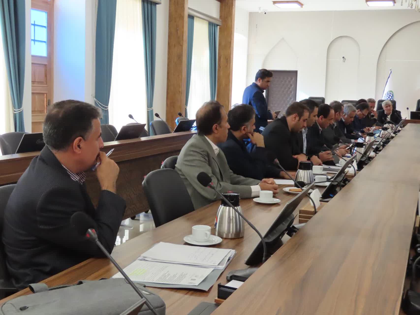 حضور فرماندار چایپاره جلسه مرکز خدمات سرمایه گذاری استان آذربایجان غربی