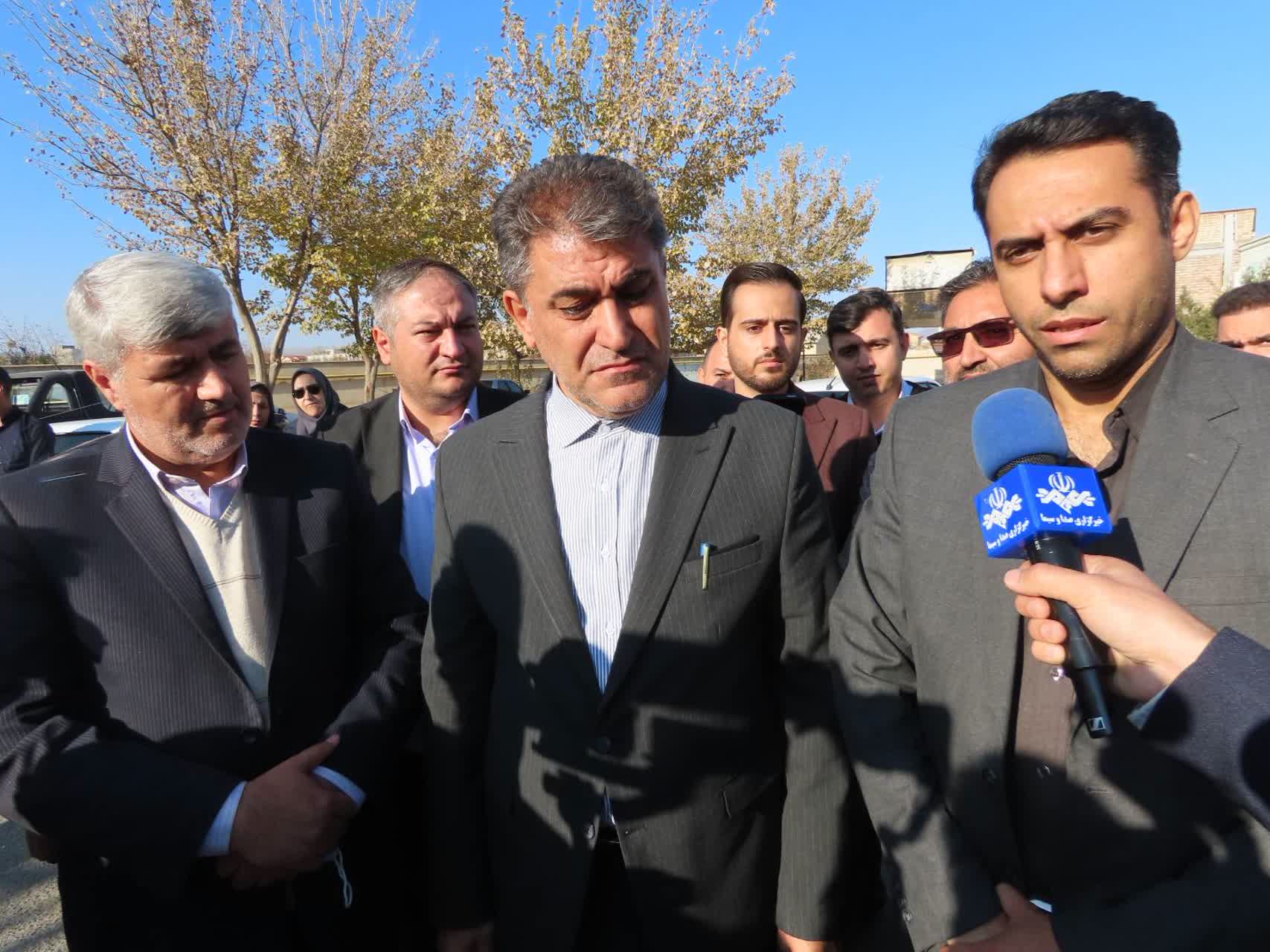 بازدید مدیرکل دفتر توسعه منابع فیزیکی و امور عمرانی وزارت بهداشت ، درمان و آموزش پزشکی از پروژه های نیمه تمام شبکه بهداشت و درمان چایپاره