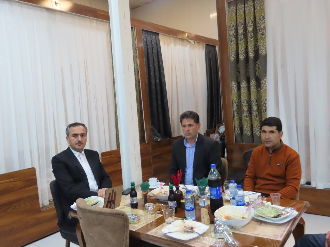برگزاری ضیافت افطاری ساده در بین توانخواهان تحت پوشش بهزیستی شهرستان چایپاره