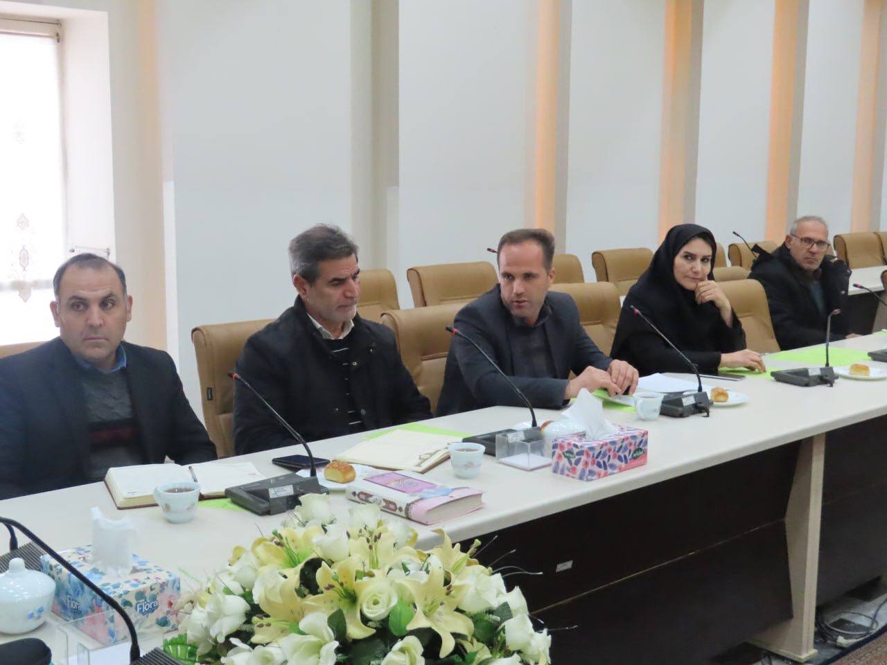 جلسه انجمن کتابخانه های عمومی شهرستان چایپاره