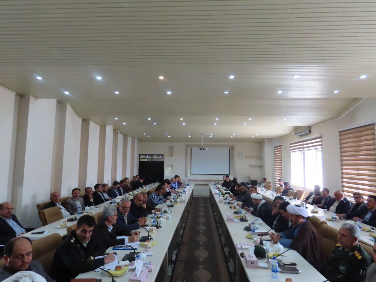 جلسه شورای اداری شهرستان چایپاره