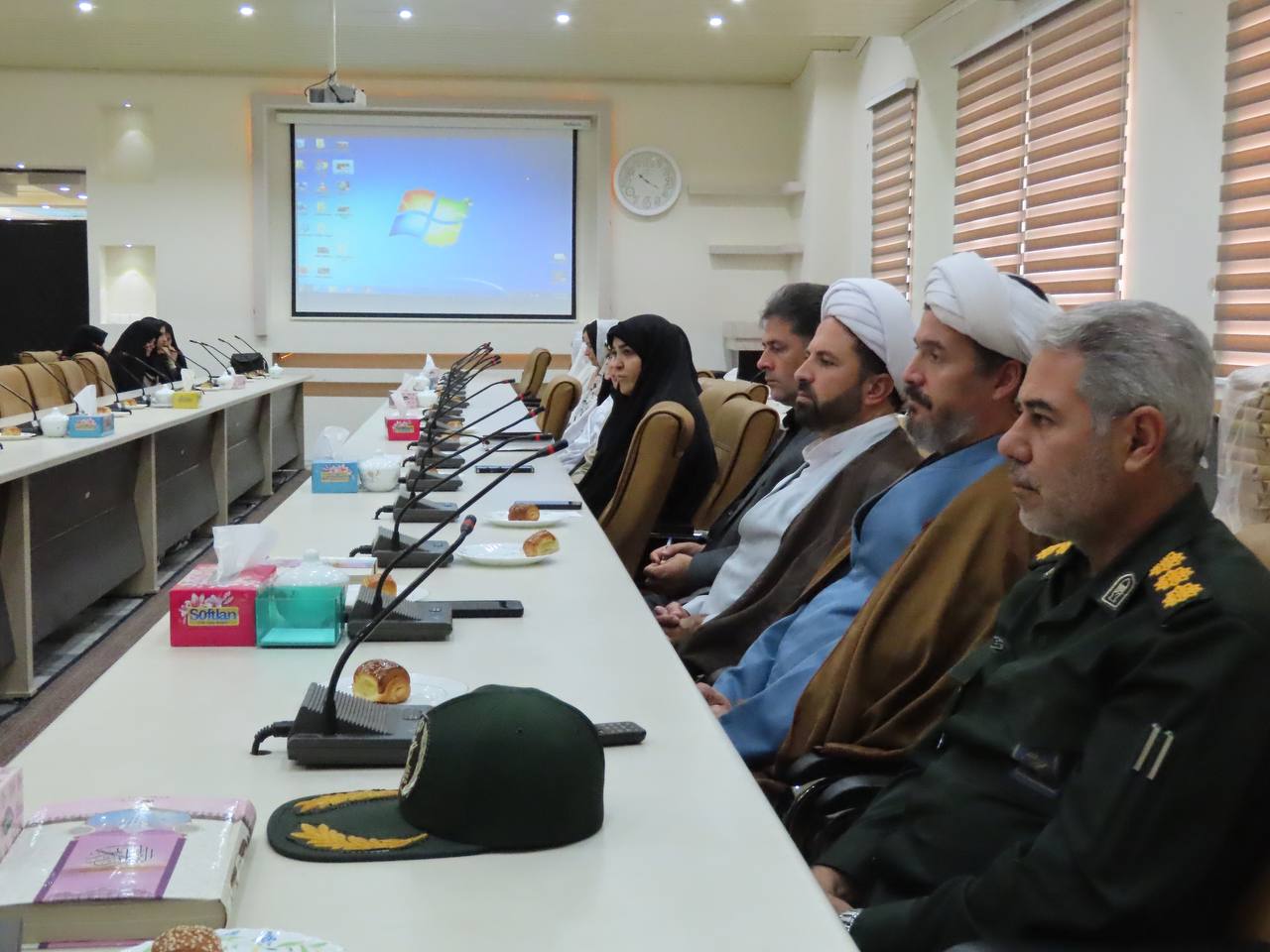 مراسم اهداء جهیزیه توسط بنیاد بین المللی خیریه آبشار عاطفهها