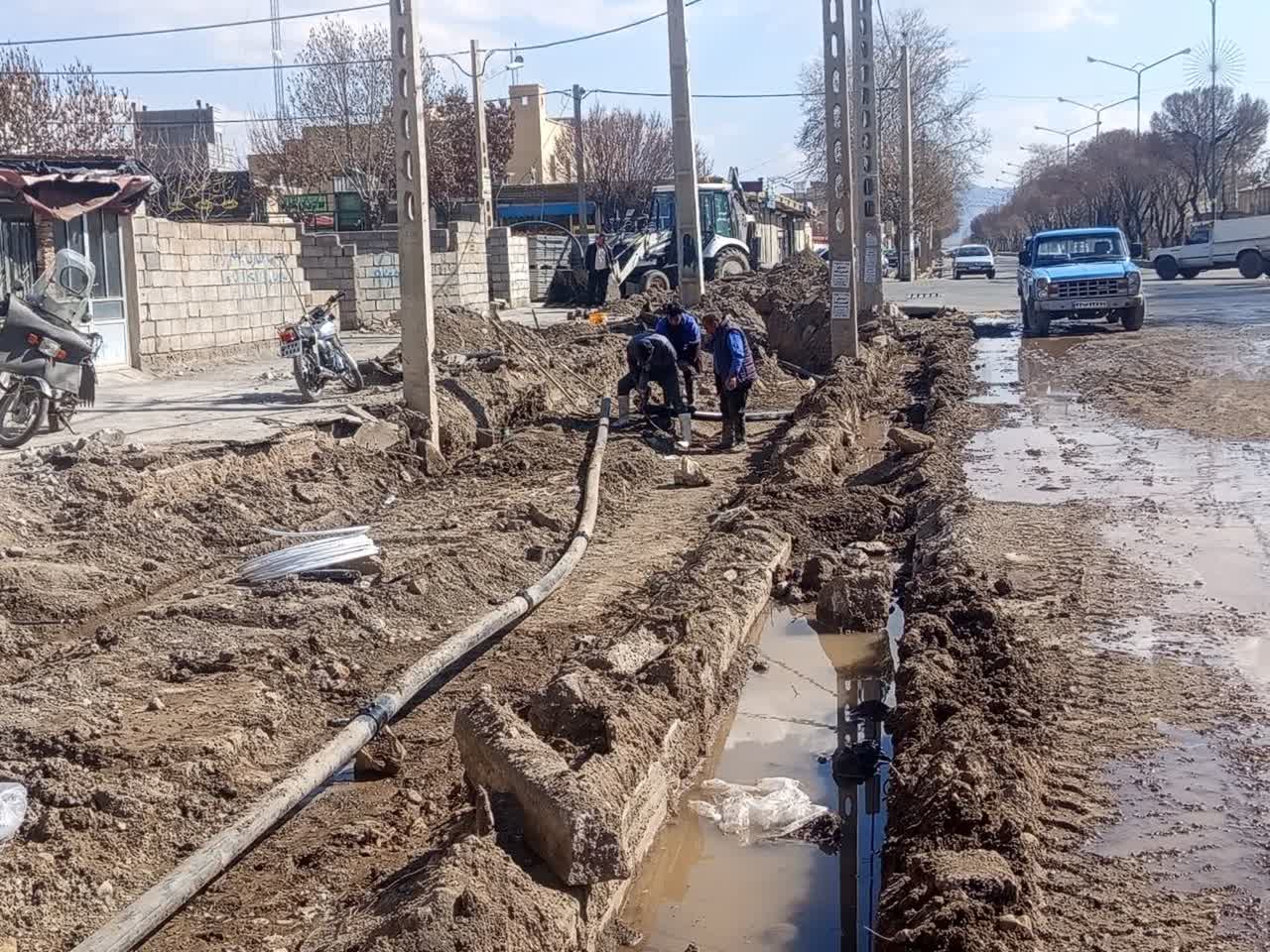 بازدید فرماندار چایپاره از پروژه‌های عمرانی شهرداری قره ضیاءالدین با هدف تسریع در روند اجرا