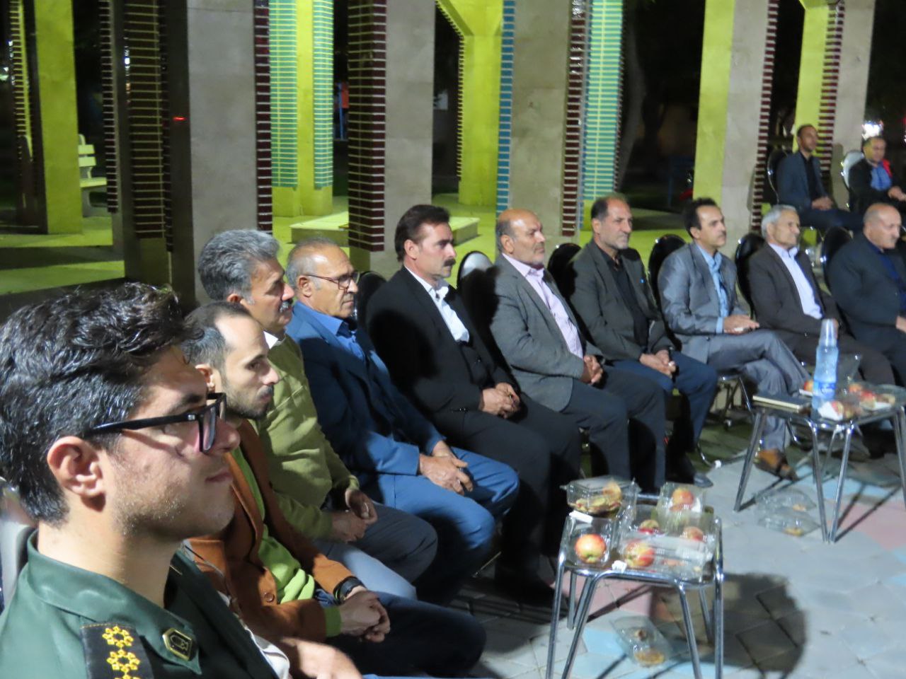 برگزاری مراسم شب شعر به مناسبت هفته دفاع مقدس
