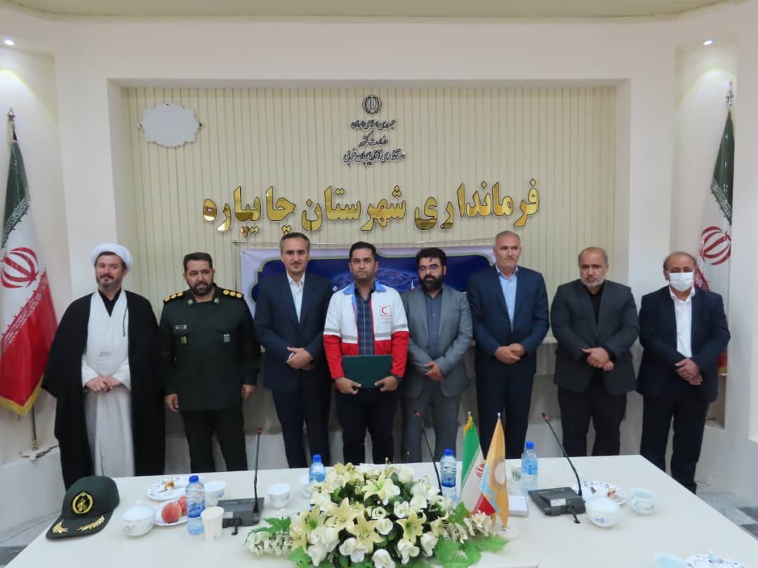 آیین تجلیل از کارمندان نمونه دستگاه های اجرایی شهرستان چایپاره