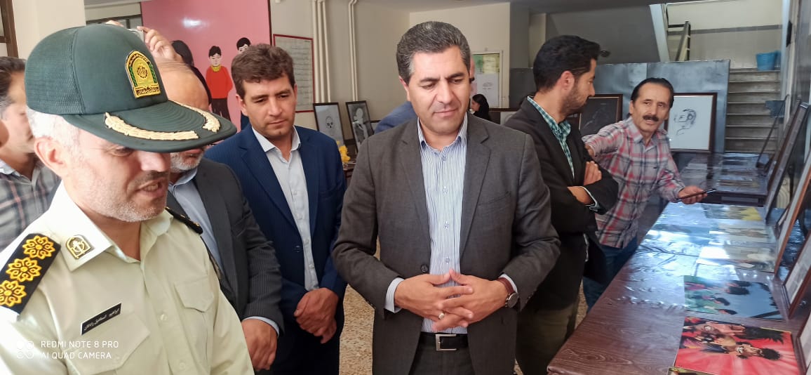 افتتاح نمایشگاه نقاشی به مناسبت گرامیداشت هفته مبارزه با مواد مخدر
