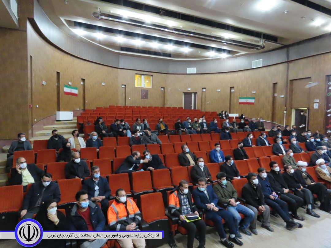 برگزاری جلسه دیدار مردمی سعید شکورزاده فرماندار شهرستان چایپاره ، دکترعادل نجف زاده نماینده مردم شهرستان های خوی و چایپاره در مجلس شورای اسلامی و روساء و مدیران شهرستان با شهروندان محترم شهرستان چایپا