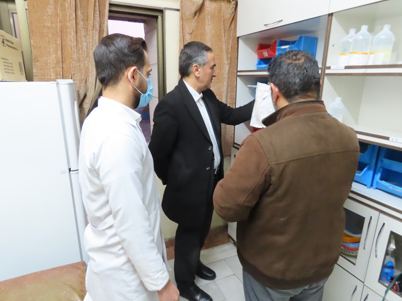 بازدید فرماندار شهرستان از نحوه ارائه خدمات به بیماران در بیمارستان امام خمینی(ره)
