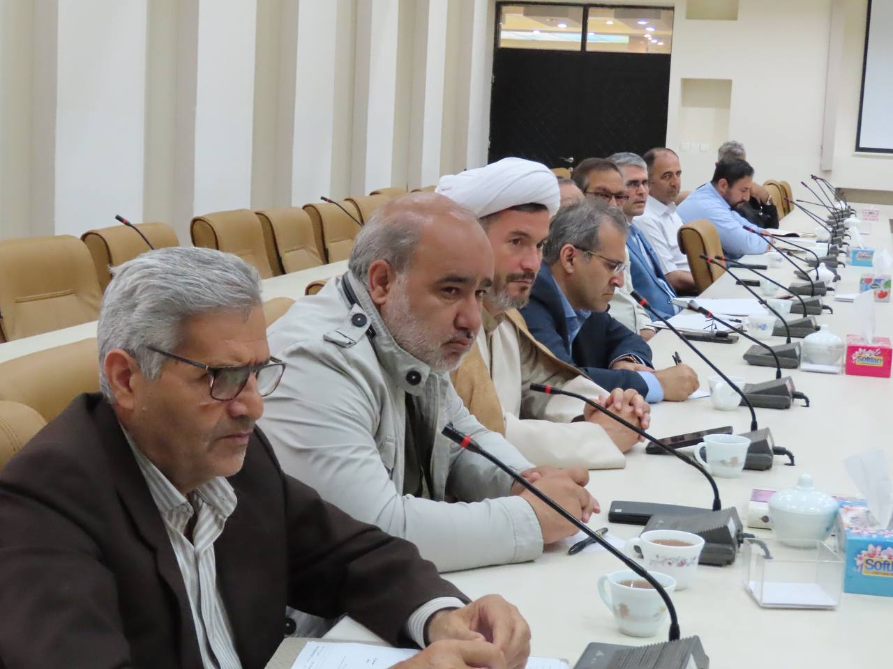 جلسه برنامه ریزی و هماهنگی اعزام کاروان زائران مرقد منور امام راحل (ره)