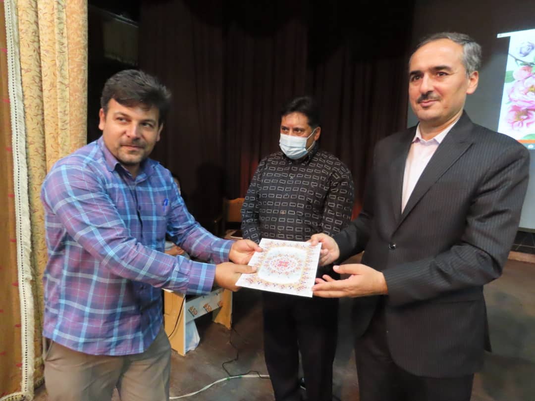 برگزاری جلسه اختتامیه اردوهای جهادی دانشجویان دانشگاه علوم پزشکی استان آذربایجان غربی در شهرستان چایپاره