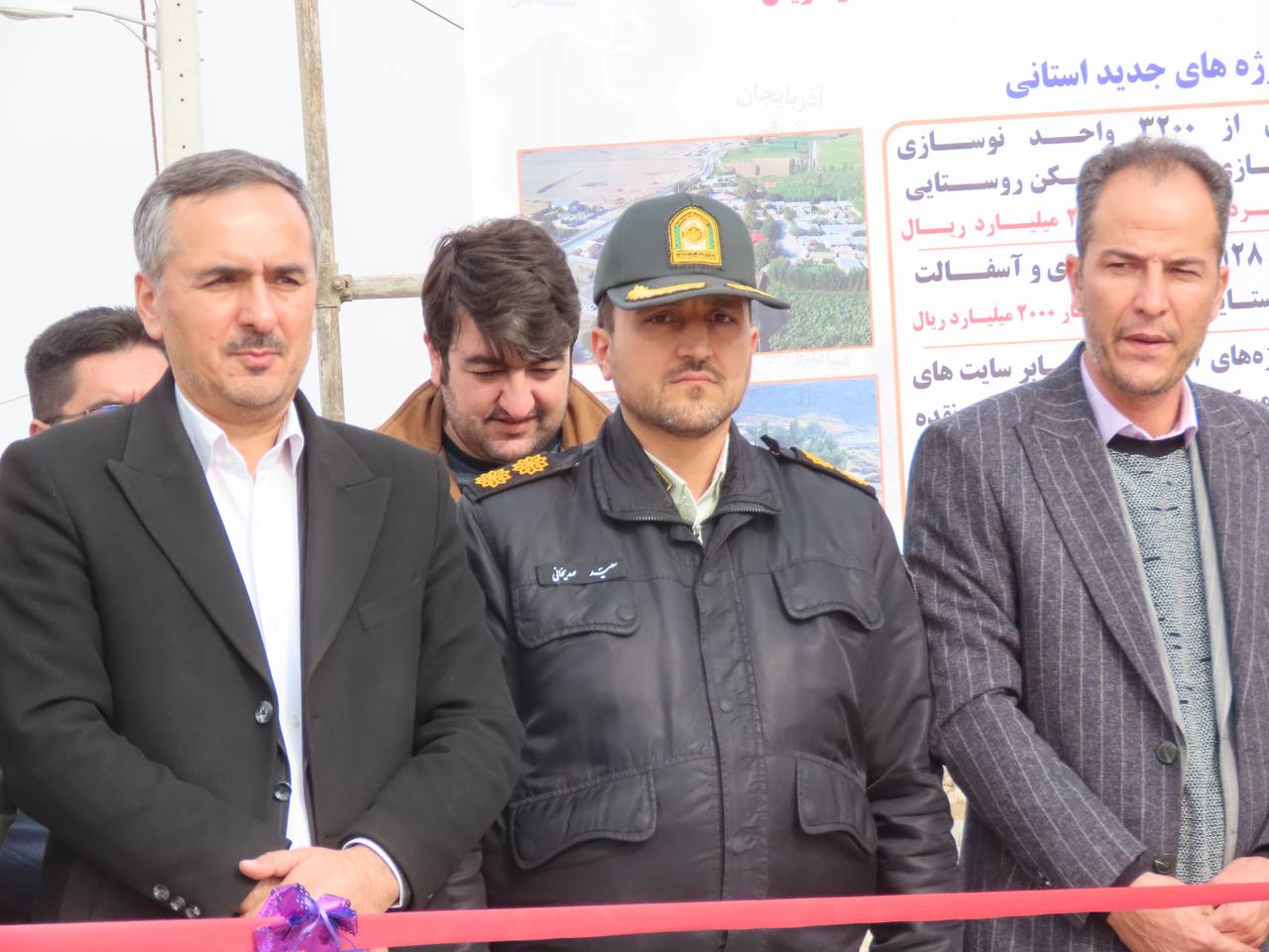 در ششمین روز از مراسم سالروز دهه فجر صورت گرفت: افتتاح طرح هادی و آسفالت معابر روستای شیرین بلاغ