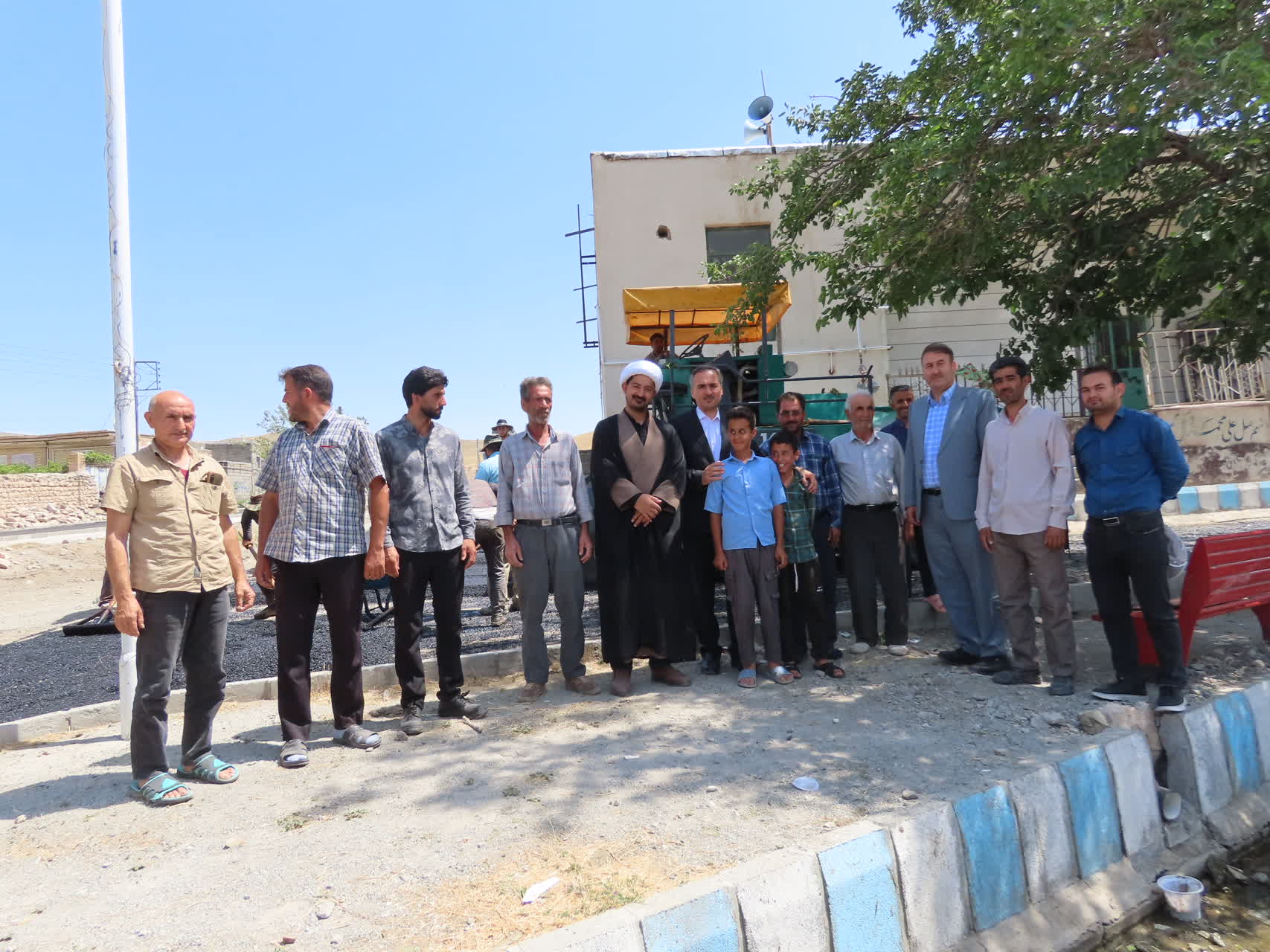 طرح عمرانی بهسازی و آسفالت معابر روستای قره کهریز آماده افتتاح شد