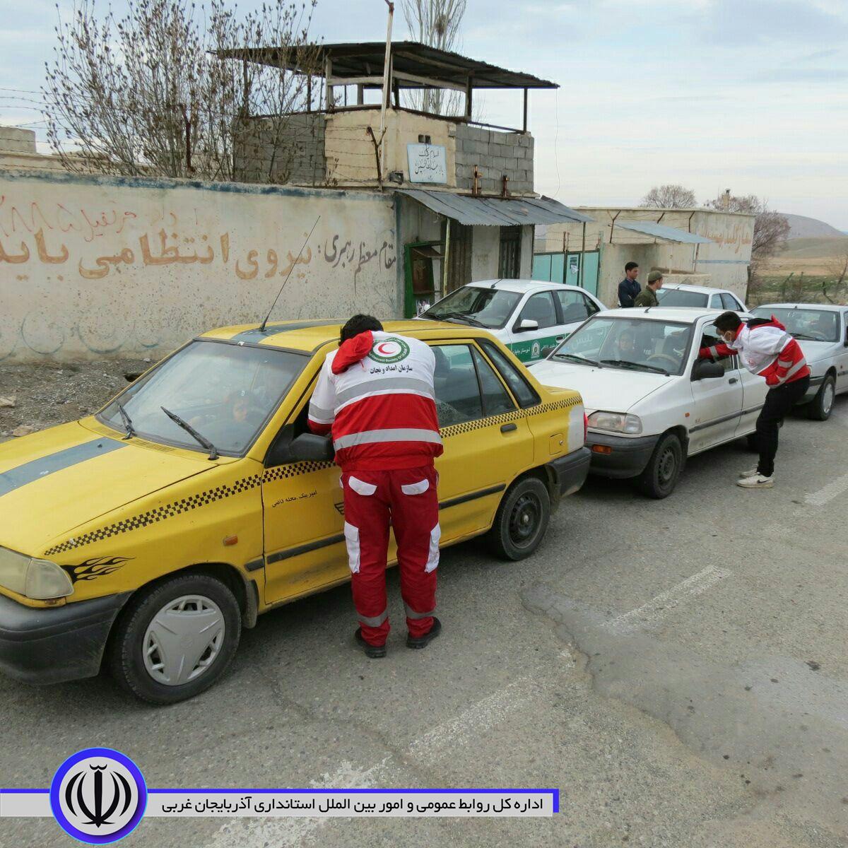 بازدید فرماندار و هیئت همراه از پایش میدانی اجرای طرح فاصله گذاری اجتماعی در شهرستان چایپاره