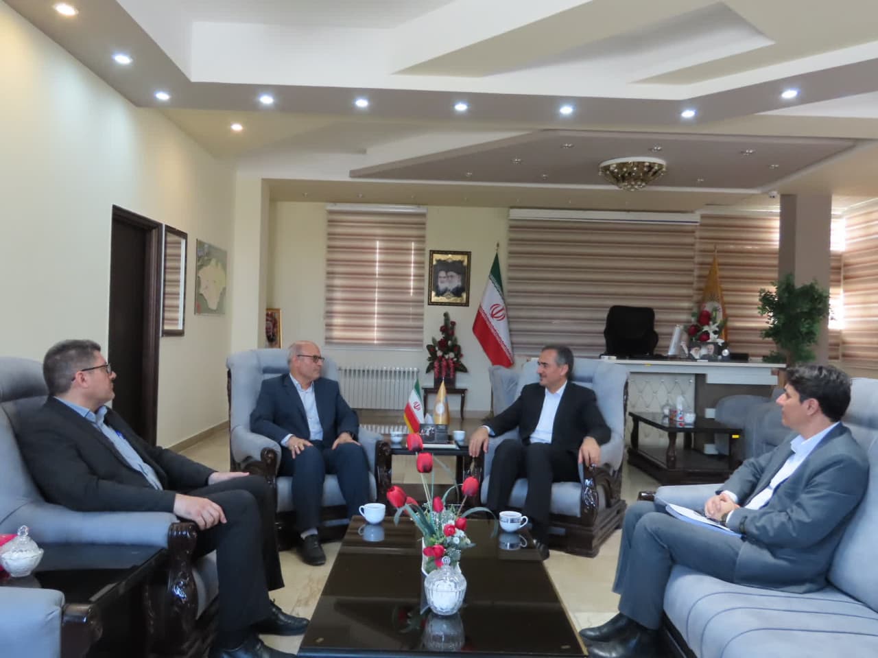 دیدار مدیر کل کمیته امداد امام خمینی(ره) با فرماندار شهرستان چایپاره