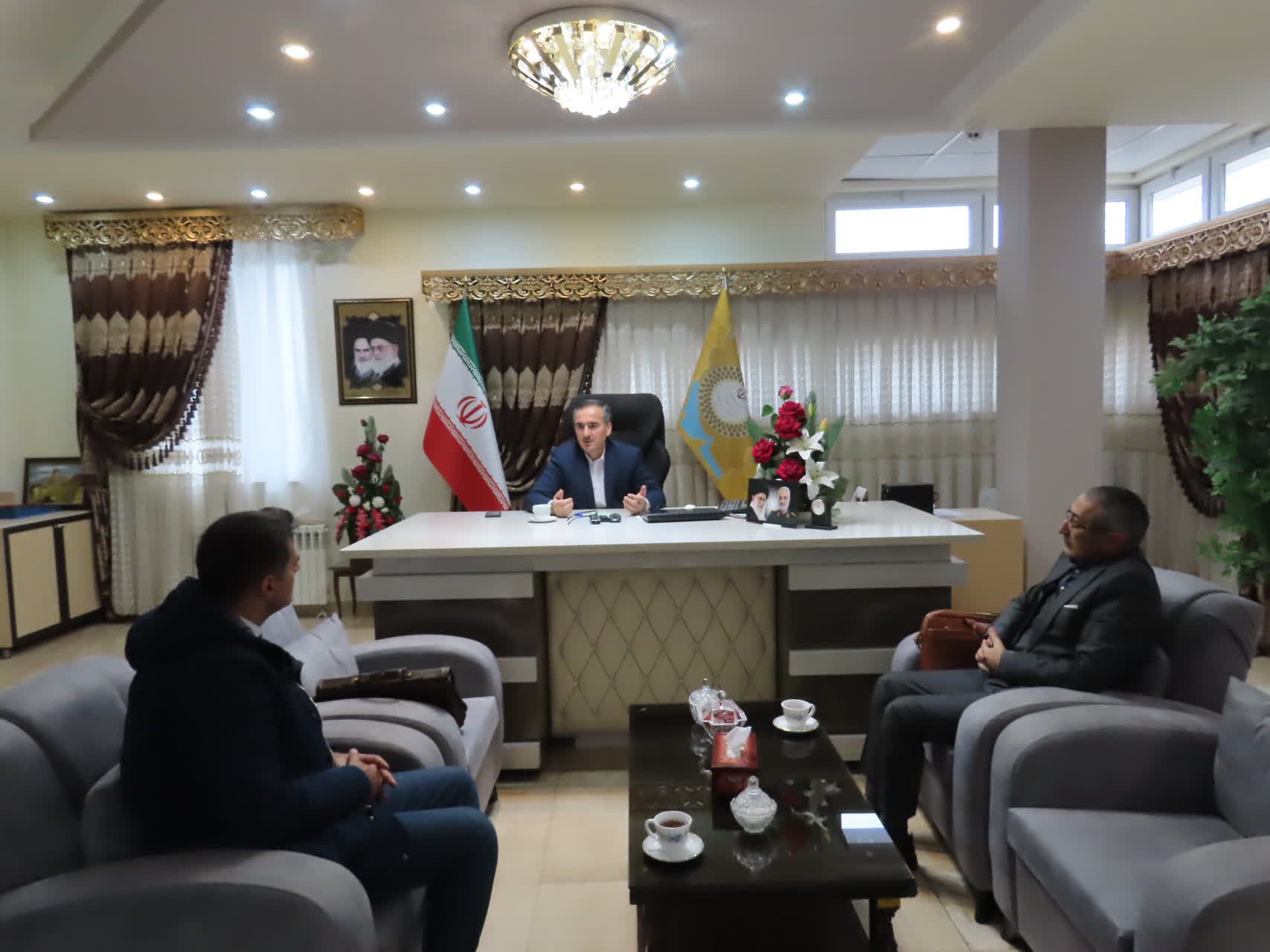 ظرفیت های سرمایه گذاری در بخش های گردشگری ،بومگردی و صنعت ساخنمان شهرستان بسیار مهیا است