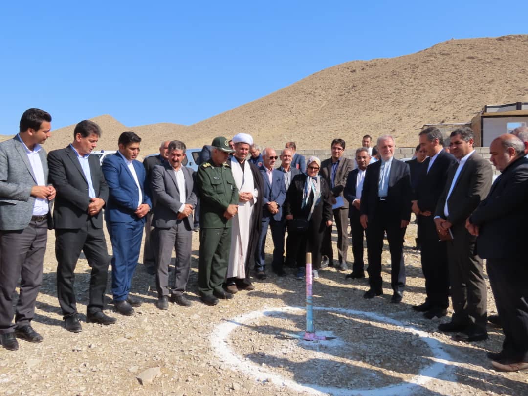 آیین کلنگ زنی مدرسه خیر ساز روستای یوسف آباد با حضور معاون توسعه مدیریت و منابع استاندار آذربایجان غربی