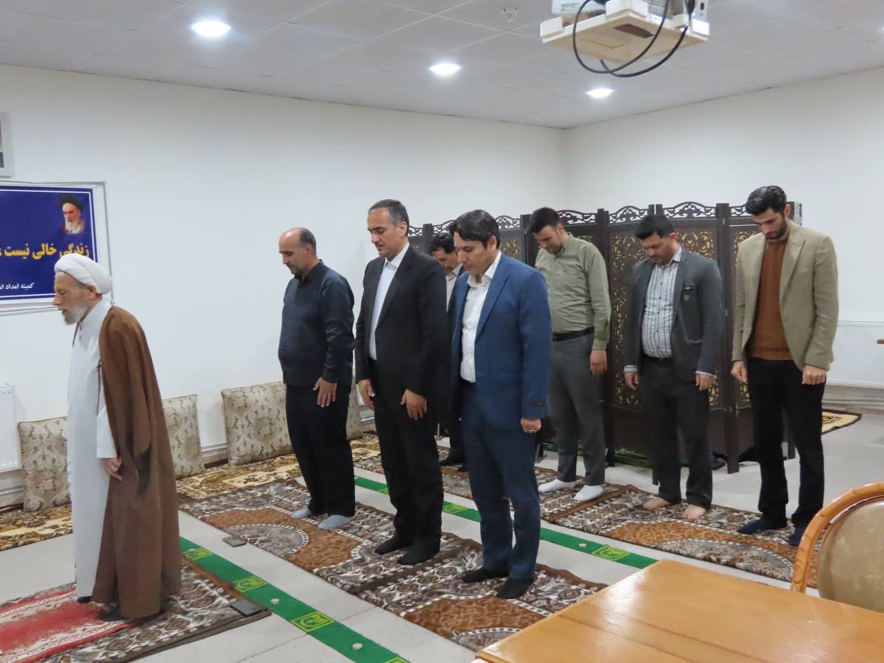 بازدید سرزده سعید شکورزاده فرماندار چایپاره از کمیته امداد امام خمینی(ره)