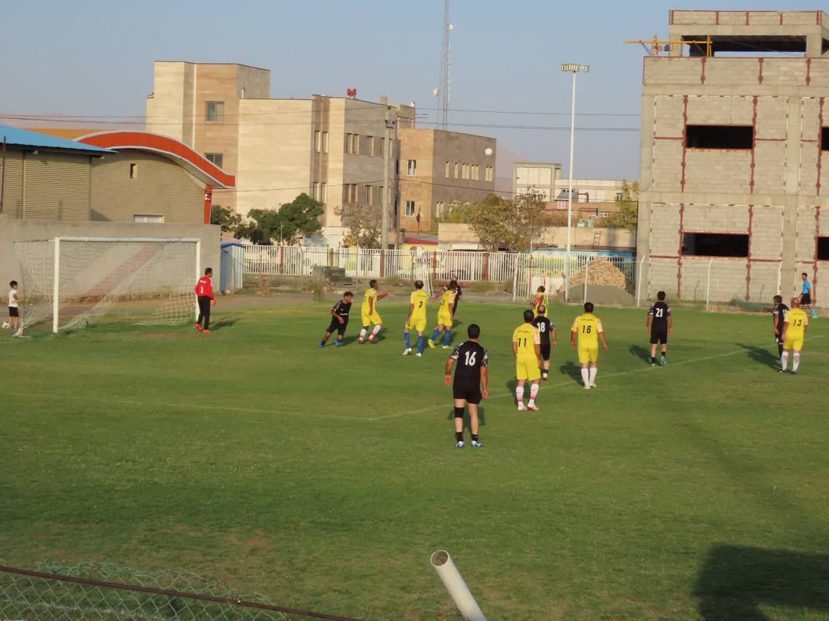 برگزاری مسابقه دوستانه فوتبال پیشکسوتان