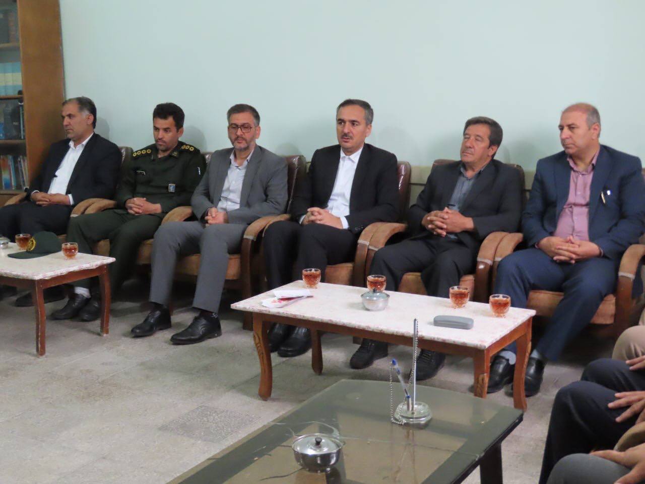 حضور فرماندار شهرستان چایپاره در دبیرستان شهید مطهری