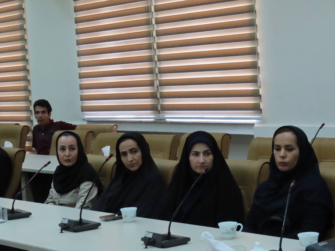 جلسه آموزش سر کاربران و کاربران رایانه شعب اخذ رأی شهرستان چایپاره