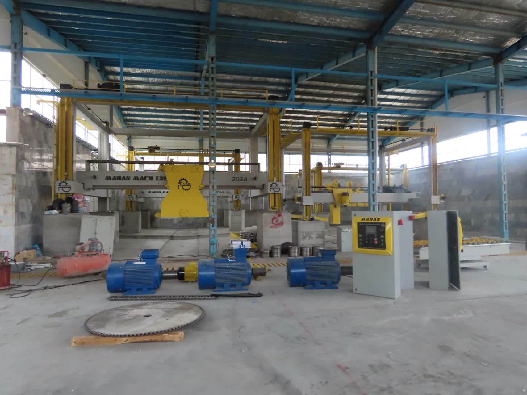 بازدید فرماندار چایپاره از شرکت معدنی کوه کمر چایپاره